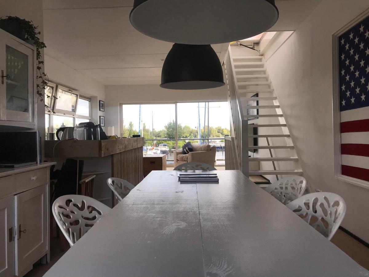 The Boathouse With Boat Villa Aalsmeer Bagian luar foto